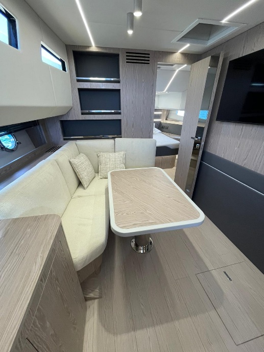 Tavolo Custom Solvay